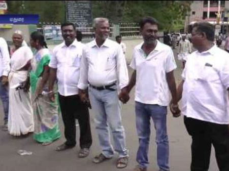 வழக்கறிஞர் சட்டத் திருத்தம்... மதுரையில் வழக்கறிஞர்கள் மனிதச்சங்கிலி போராட்டம்- வீடியோ