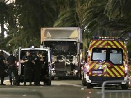 பிரான்சில் கதற கதற டிரக்கை ஏற்றி கொலை செய்த கொலையாளி 'துனிசியா' இளைஞர்