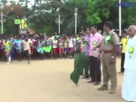 காமராஜர் பிறந்தநாளை முன்னிட்டு மராத்தான்... 2000 பள்ளி மாணவர்கள் பங்கேற்பு- வீடியோ