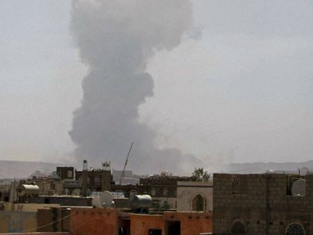 ஈராக்கில் தற்கொலைப்படை தாக்குதல்: 12 பேர் பலி; 30 பேர் படுகாயம்