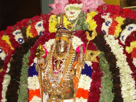 திருத்தணியில் ஆடிக்கிருத்திகை விழா கோலாகலம் : பக்தர்கள் குவிந்தனர்