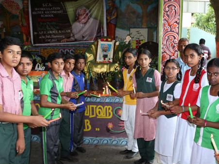 சென்னை முதல் ராமேஸ்வரம் வரை.. கலாமுக்கு உருக்கமான அஞ்சலி செலுத்திய மாணவர்கள்!