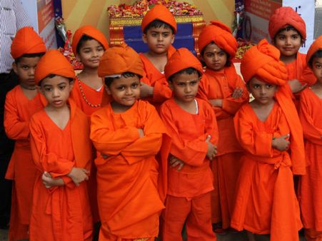 சென்னை பள்ளிகளில் விவேகானந்தர் ரதம்... கலை, கலாசார நிகழ்ச்சியுடன் கோலாகலம்