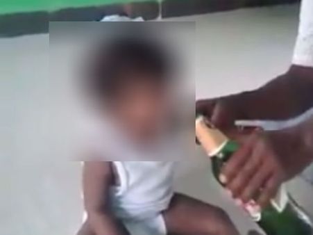 குழந்தைக்கு 'பீர்' கொடுக்கும் குடிகாரன்... அதிர்ச்சியளிக்கும் வீடியோ!