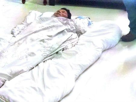 பதவி பறிபோன விரக்தி- அருணாசலபிரதேச மாஜி முதல்வர் கலிக்கோ புல் தூக்கிட்டு தற்கொலை