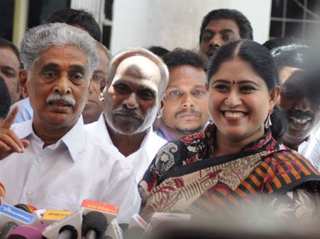 எதிர்கட்சி வரிசையில் ஆளே இல்லை.. யாருக்கு பதில் சொன்னார் ஜெ.?- காங். கேள்வி