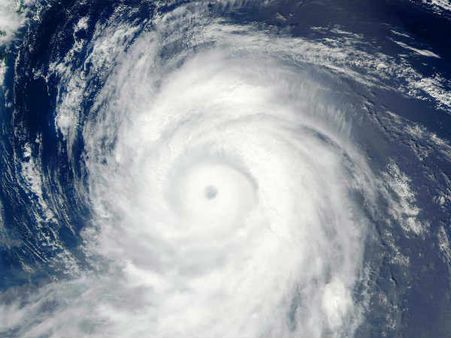 வடகிழக்கு ஜப்பானை சூறையாடிய லயன்ராக் புயல்: கனமழை- 110 விமானங்கள் ரத்து