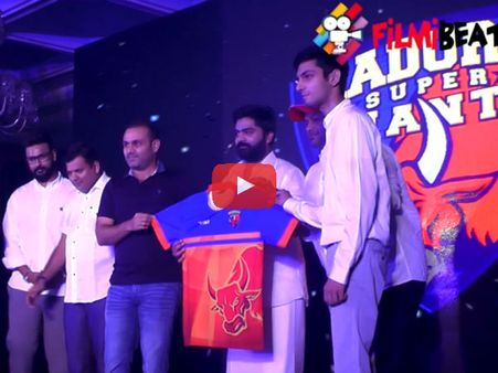 “மதுரை சூப்பர் ஜெயண்ட்ஸ்” அறிமுக விழா... ஷேவாக், சிம்பு, அனிருத் பங்கேற்பு- வீடியோ