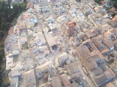 நிலநடுக்கத்தின் தீவிரம்.. இத்தாலியில் ஒரு நகரமே மறைந்தது.. மேயர் கண்ணீர்