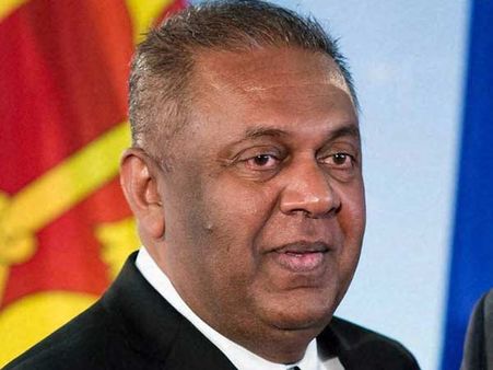 அதிகாரிகளுக்கு பணம் கொடுத்து நாட்டை விட்டு தப்பினார்களா விடுதலைப் புலிகள்?