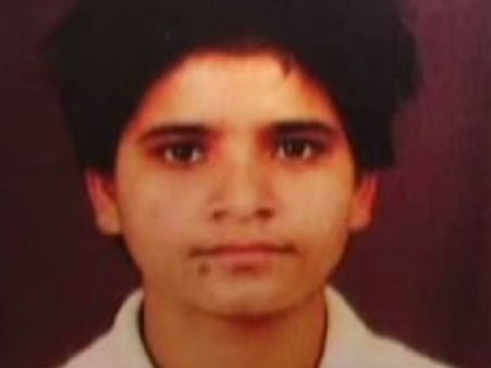 மாதச் செலவு ரூ.3,700க்கு வழியில்லை.. மோடிக்கு கடிதம் எழுதிவிட்டு விளையாட்டு வீராங்கனை தற்கொலை!