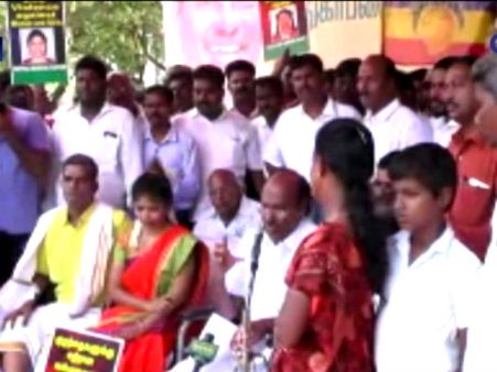 எரித்துக் கொல்லப்பட்ட நவீனா குடும்பத்திற்கு ரூ. 1 கோடி தர வேண்டும்... ராமதாஸ் - வீடியோ