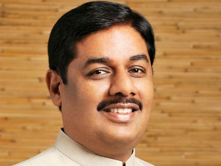 அடுத்த குண்டு.. கோயம்பேட்டில் 4 ஏக்கர் நிலம் அபகரிப்பு.. ரவி பச்சமுத்துக்கு எதிராக வழக்கு