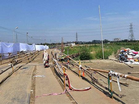 யமுனை நதிக்கரையை அடியோடு நாசப்படுத்திய ஸ்ரீஸ்ரீ ரவிசங்கரின் கலாசார திருவிழா- ஆய்வறிக்கை சாடல்