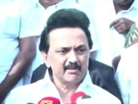 தீரன் சின்னமலை பிறந்தநாளை அரசு விழாவாக கொண்டாட வேண்டும்: ஸ்டாலின்- வீடியோ