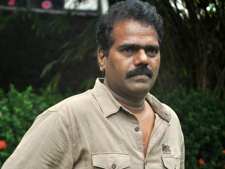 கதறி அழுகிறார் முத்துக்குமாரின் மனைவி.. இங்கே என்ன பதில் இருக்கிறது?... தங்கர் பச்சான் உருக்கம்