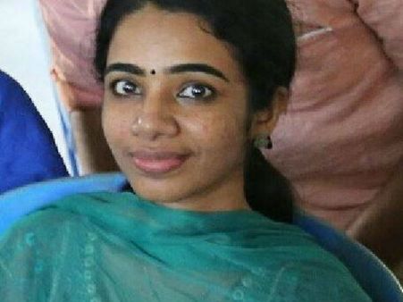 என் பெண்மைக்கு விலை நிர்ணயம் செய்ய தைரியம் இருக்கிறதா?: வைரலாகும் ஒரு பெண்ணின் பதிவு