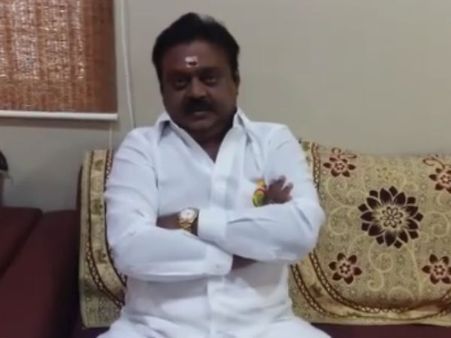 தங்கம் வென்று தாய்நாட்டிற்கு பெருமை தேடி தர வேண்டும்... பிவி சிந்துக்கு விஜயகாந்த் வாழ்த்து!