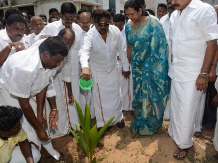 விஜயகாந்த் 65: 2.5 லட்சம் மரக்கன்றுகள் நட்டு பசுமை தமிழகமாக கொண்டாடும் தேமுதிக