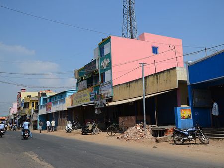 கர்நாடகத்தை கண்டித்து தமிழகம், புதுவையில் முழு அடைப்பு- இயல்பு வாழ்க்கை முடங்கியது!