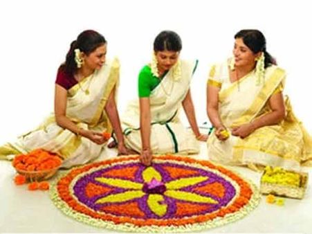 மலையாளிகள் ஓணத்திற்கு வரும் வகையில் பெங்களூரிலிருந்து கேரளாவுக்கு சிறப்பு ரயில் இயக்குக - பினராயி