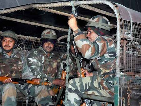 போட்டுத்தள்ளிட்டோம்.. போய் பாருங்க.. பாகிஸ்தானுக்கு போன் போட்டு சொன்ன இந்தியா! #SurgicalStrike