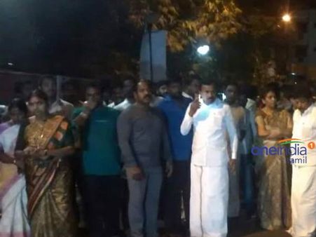 ஜெயலலிதா சுகவீனம்.. அப்பல்லோவில் நள்ளிரவில் குவிந்த அதிமுக தொண்டர்கள்! #Jayalalithaa