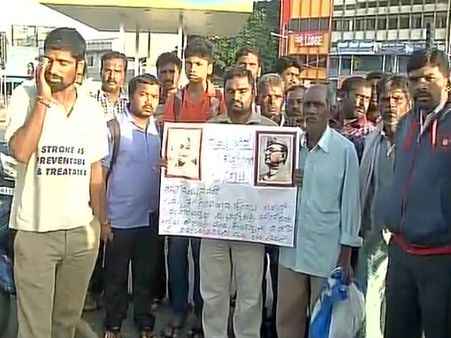 மாண்டியாவில் தொடரும் போராட்டம்- பேருந்துகள் உள்ளிட்ட வாகனப் போக்குவரத்து நிறுத்தம்!! # cauvery