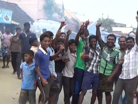 தங்கம் வாங்கிய மாரியப்பன்... பெரியவடகம்பட்டி மக்கள் ஹேப்பி அண்ணாச்சி!- வீடியோ