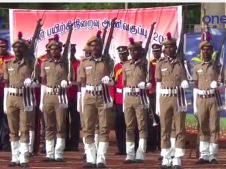 திருச்சியில் காவலர் பயிற்சி நிறைவு விழா.. அணிவகுப்பை ஆர்வமுடன் ரசித்த மக்கள்- வீடியோ