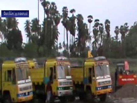 குளத்தில் வண்டல் மண் அள்ளியதாக 39 வாகனங்கள் பறிமுதல்... ஈரோட்டில் அதிகாரிகள் அதிரடி- வீடியோ