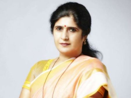 48 மணி நேரத்தில் நாட்டை விட்டு வெளியேற வேண்டும்.. பாக். நடிகர்களுக்கு ராஜ் தாக்கரே மனைவி எச்சரிக்கை