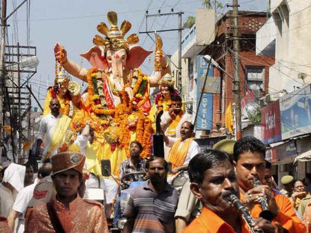 விநாயகர் சதுர்த்தி : சென்னையில் 2500 விநாயகர் சிலைகள் வைத்து வழிபட அனுமதி