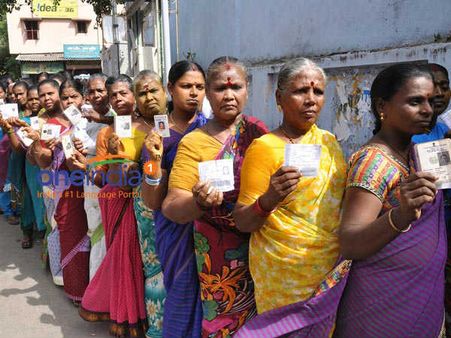 வாக்காளர் பட்டியலில் பெயர் சேர்க்க... தமிழகம் முழுவதும் இன்று சிறப்பு முகாம் ஏற்பாடு