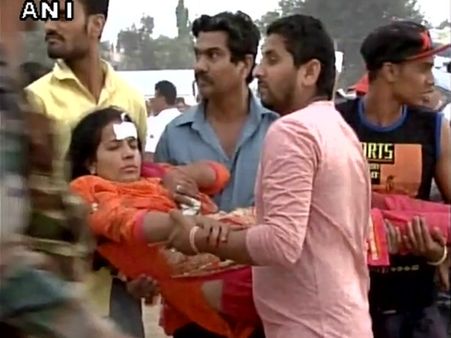 காஷ்மீர் சாலை விபத்தில் 22 பேர் பலி: பிரதமர் மோடி இரங்கல்