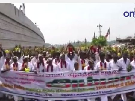 ஜெ. பூரண நலமடைந்து மீண்டும் மக்கள் பணியாற்ற வேண்டும்... கிருஷ்ணகிரியில் 7008 பேர் பால்குடம்- வீடியோ