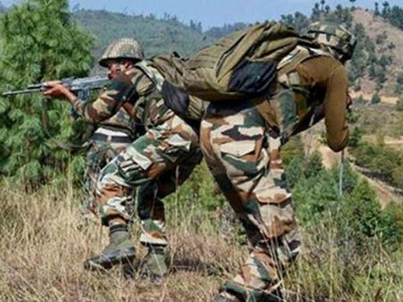 காஷ்மீரில் மீண்டும் அட்டூழியம்: தீவிரவாதிகள் தாக்குதலில் ஒரு ராணுவ வீரர் பலி- 2 பேர் படுகாயம்!