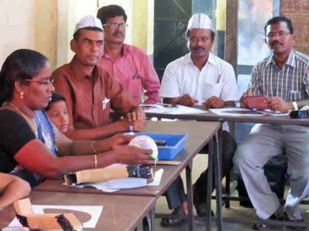 மூளை தொப்பி.. உணவுச் சங்கிலி.. ஊசித் துளை கேமரா.. 