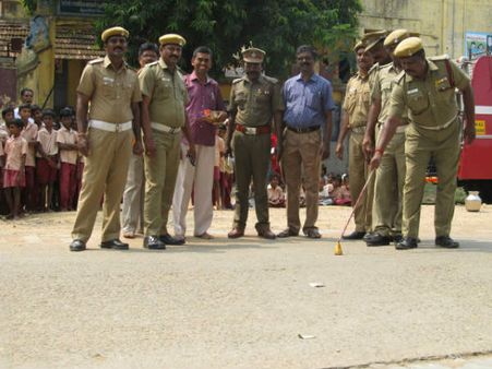 பட் படார்.. டம் டமார்.. பாதுகாப்பான தீபாவளி கொண்டாடுவது எப்படி? #diwali