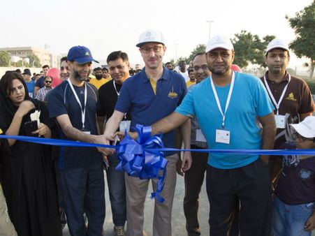 துபாயில் நடந்த தொழிலாளர்களுக்கான ஓட்டப்பந்தயம்