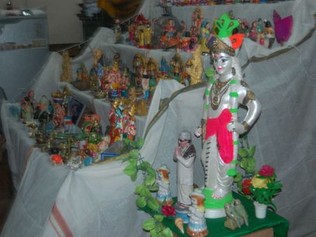 மூன்றெழுத்தில் என் மூச்சிருக்கும்.. ஆழ்வார்திருநகரியில் 