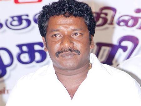 ஜெயலலிதா நலம் பெற வேண்டி தேவர் நினைவிடத்தில் கருணாஸ் சிறப்பு பூஜை!