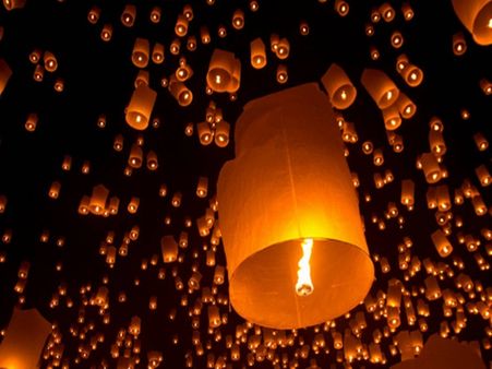 6 சீன பல்புகள் வெடித்து 400 பேருக்கு கண்பார்வை போன பரிதாபம் சத்தீஷ்கரில் !