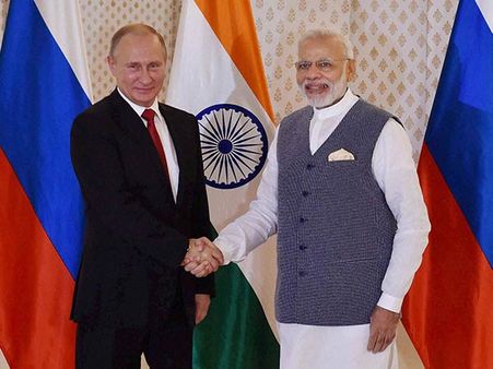 போர் கப்பல், ஹெலிகாப்டர்கள் பரிமாற்றம்.. இந்தியா-ரஷ்யா நடுவே ஒப்பந்தம் #BRICS2016