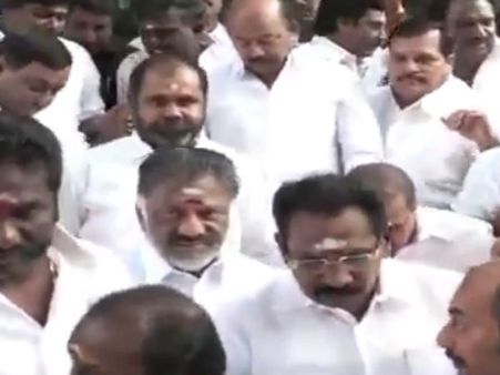 பசும்பொன் தேவர் குரு பூஜை விழா... அதிமுகவின் தங்கக் கவசம் தேவர் சிலையில் பொருத்தப்பட்டது- வீடியோ