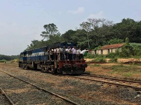 செங்கோட்டை - புனலூர் அகல ரயில் பாதை இறுதி கட்டத்தை எட்டியது.. விரைவில் சோதனை ஓட்டம்