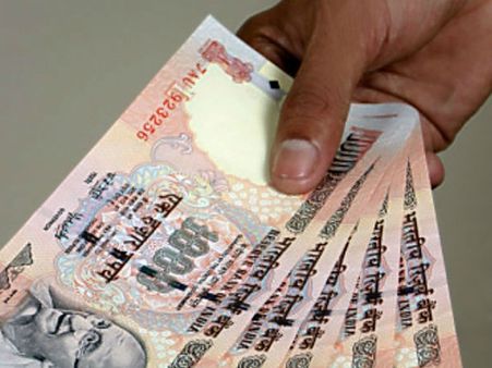 வங்கிகளில் ரூ. 500, 1000 இனி மாற்ற முடியாது... டிச. 15 வரை மின், குடிநீர் கட்டணத்திற்கு செலுத்தலாம்