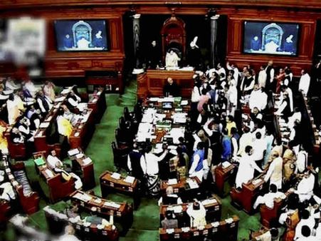 செல்லாத ரூபாய் நோட்டுக்கள்... லோக்சபாவை தெறிக்க விட்ட எதிர்கட்சிகள்- ஒத்திவைத்த சபாநாயகர்