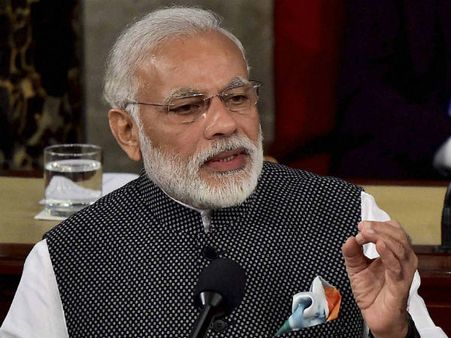 500, 1000 ரூபாய் நோட்டுகளை கங்கை நதியில் போட்டுவிட்டால் மட்டும் பாவம் நீங்கி விடாது: மோடி பொளேர்