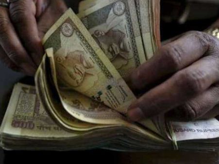 ரூபாய் மாற்ற அறிவிப்பு: கல்யாணத்துக்கு மட்டும் விதிவிலக்கு... சரி 'காரியத்துக்கு' என்ன செய்யறதாம்?